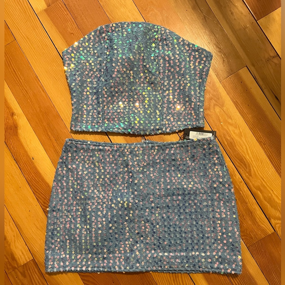 Prettylittlething sequin set